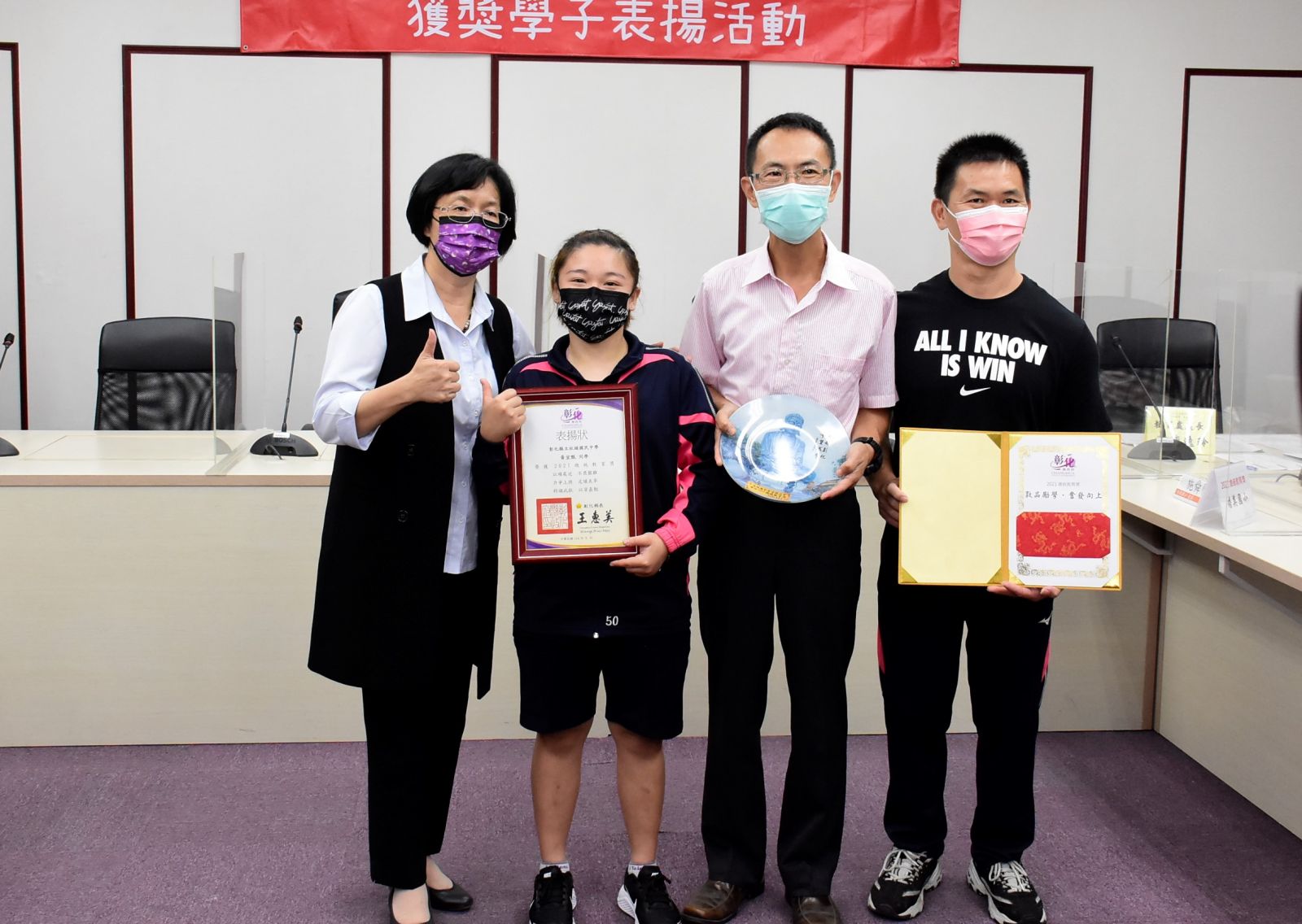 影／巴黎奧運舉重奪金　總統教育獎得主黃宜甄信心十足 - https://www.watchmedia01.com