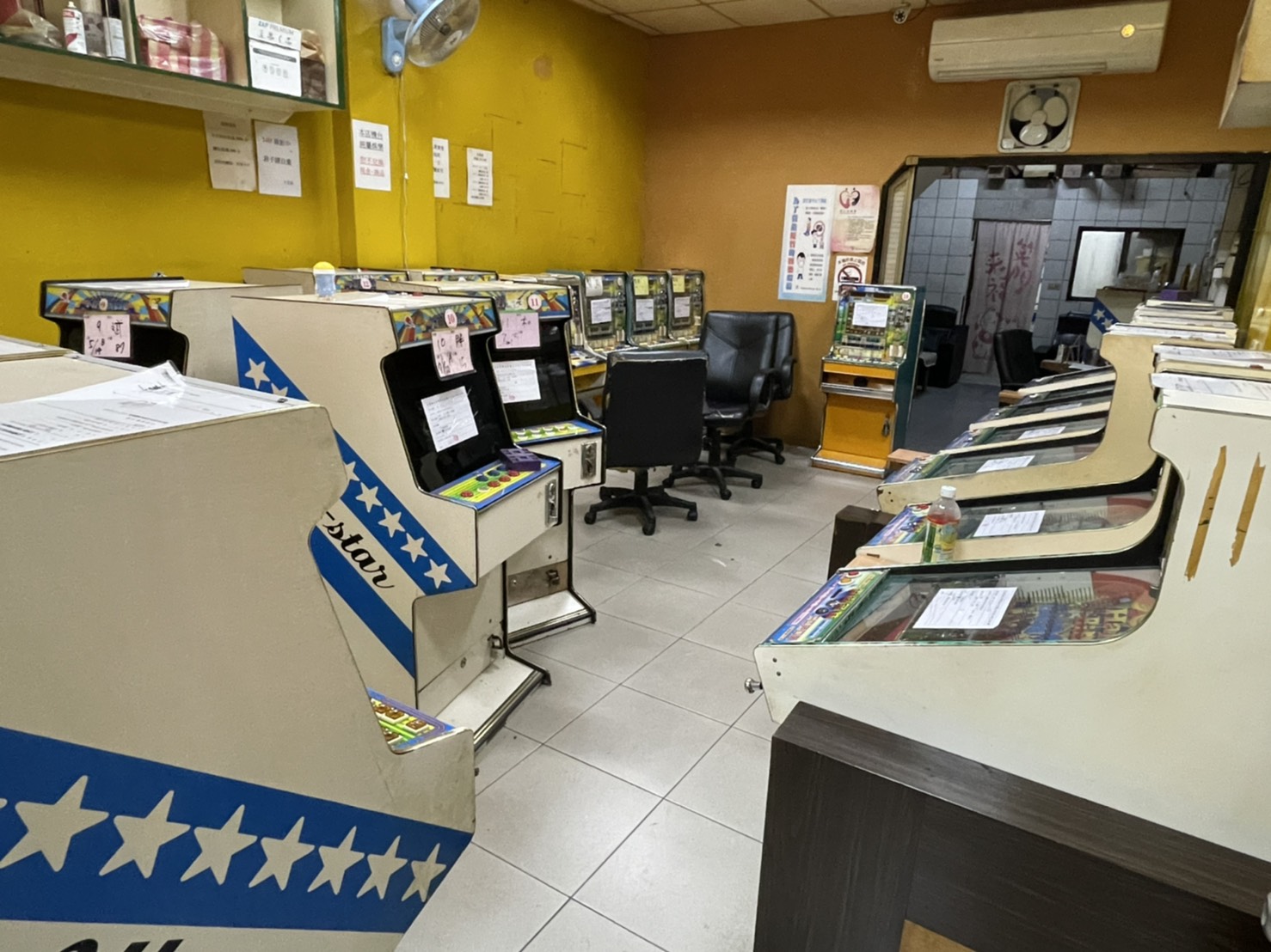 無視防疫禁令 電玩遊藝場店家與賭客對賭被送辦 - https://www.watchmedia01.com