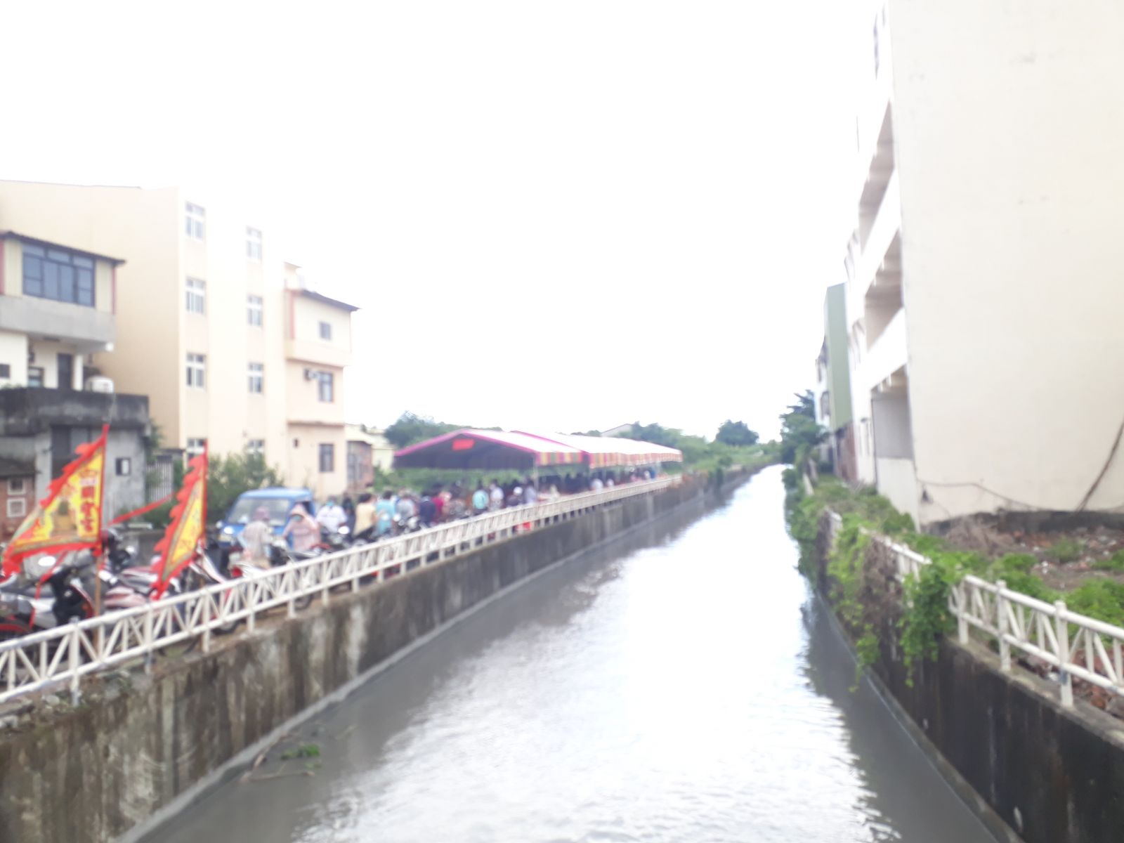 八堡圳傳奇　 農曆七月初八圳溝岸邊普渡祭拜 - https://www.watchmedia01.com