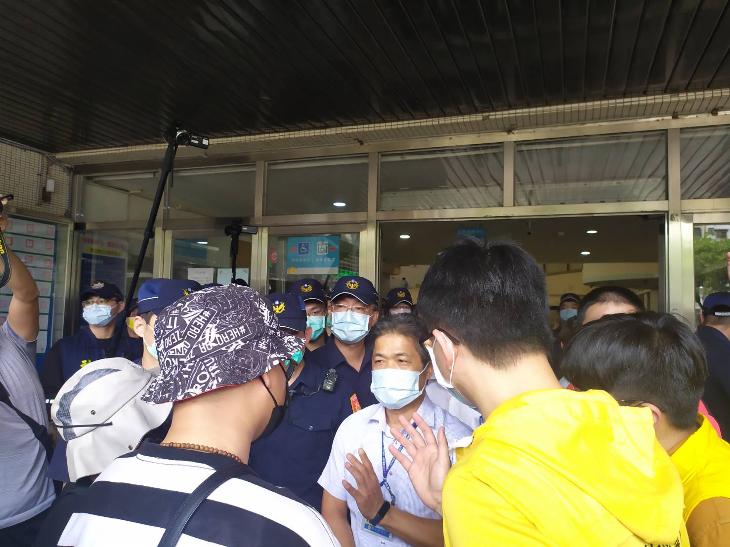 彰化喬友大火49天家屬要求真相與檢討　縣府：兩週內召開跨局處說明會 - https://www.watchmedia01.com