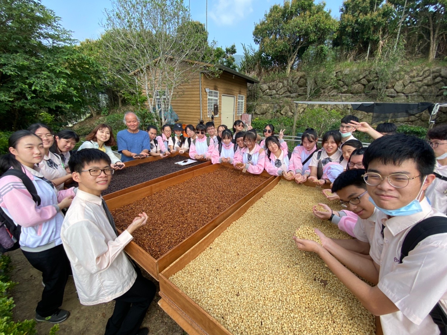 西拉雅管理處攜手旅行社及電商平台 為大西拉雅觀光圈打造旅遊與商品通路2.0 - https://www.watchmedia01.com