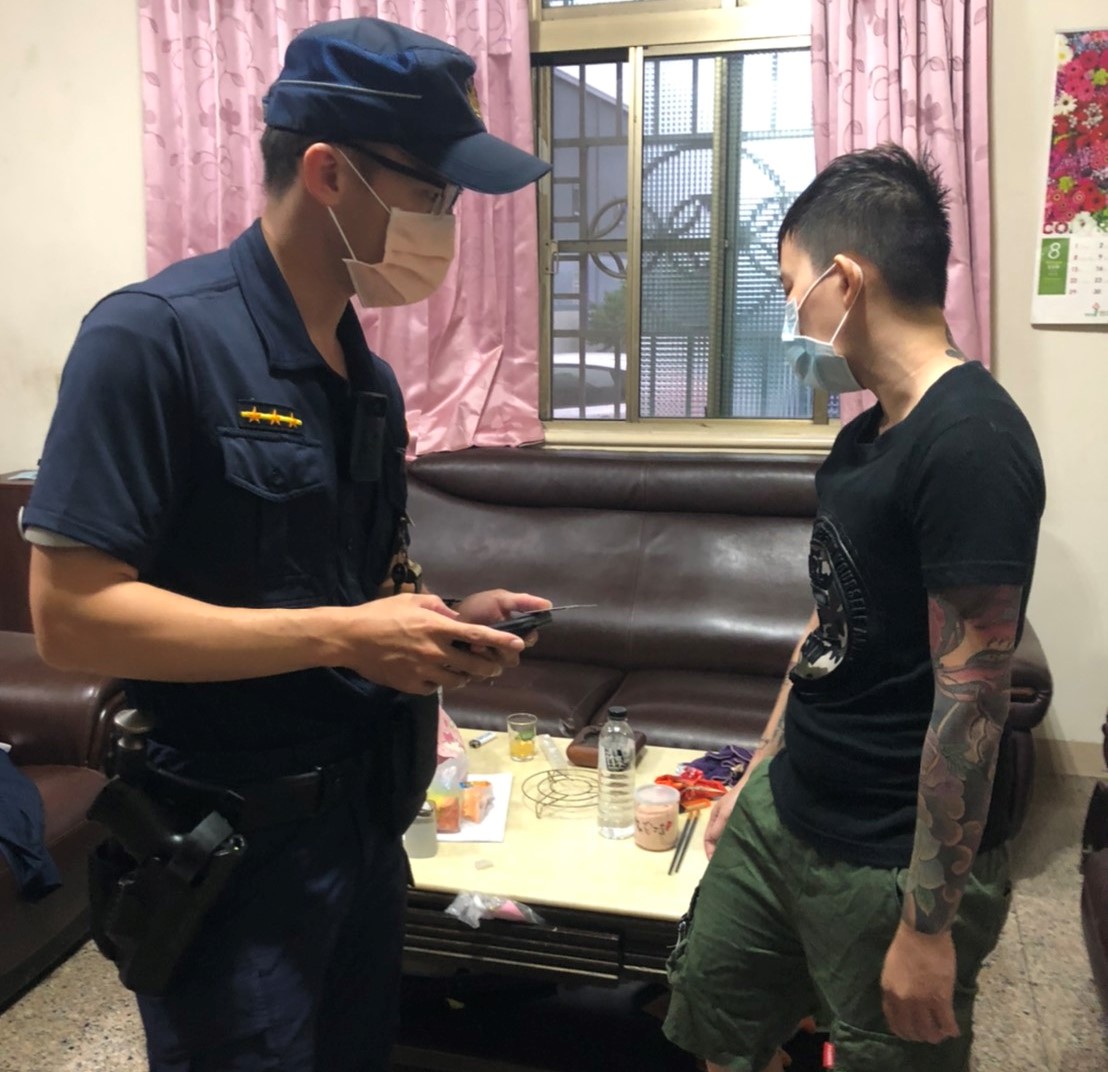 斗南暖警一日兩善熱心協尋 情緒不穩女和迷失老翁安返 - https://www.watchmedia01.com