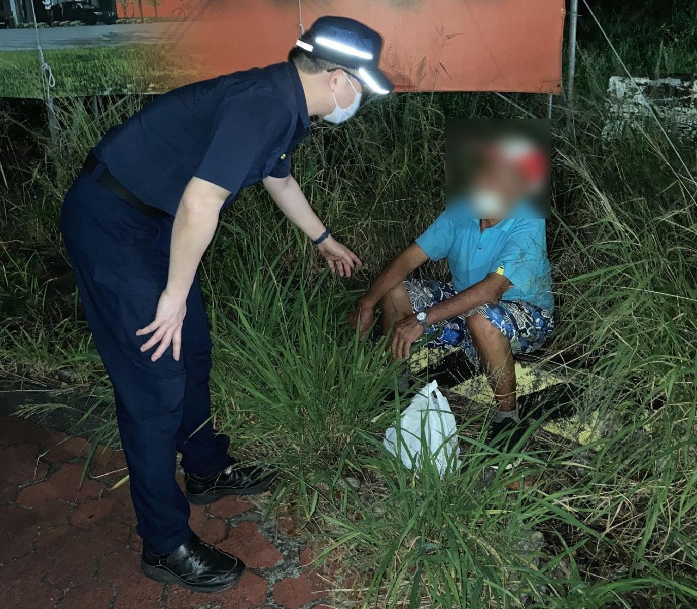 斗南暖警一日兩善熱心協尋 情緒不穩女和迷失老翁安返 - https://www.watchmedia01.com