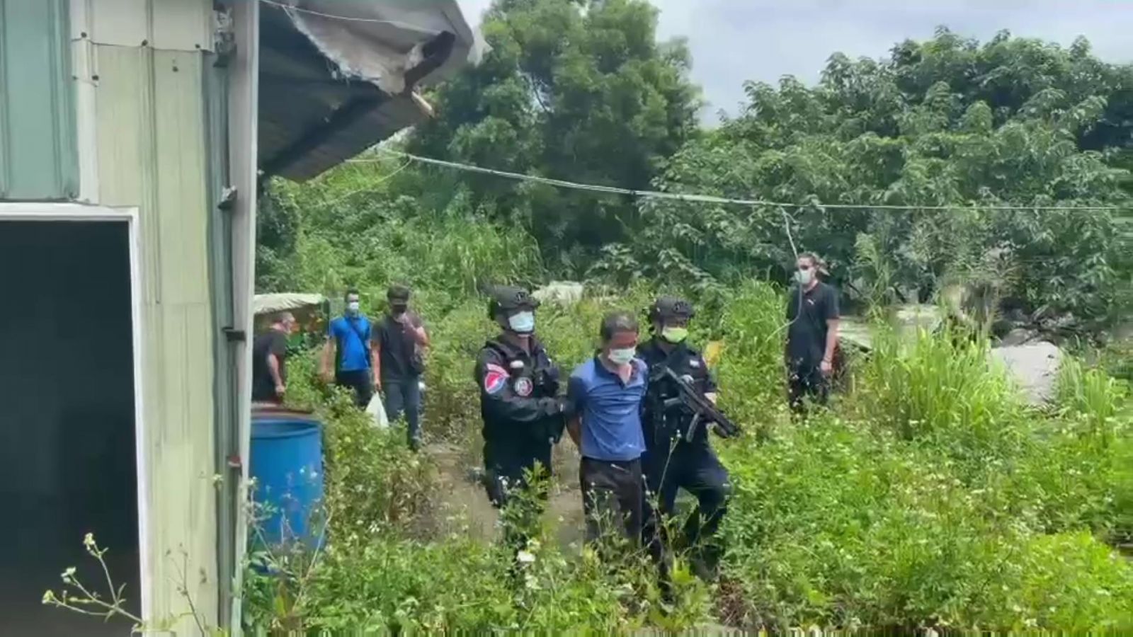 影／縣警局長吳坤旭一上任　彰市「放炮仔」表歡迎？ - https://www.watchmedia01.com
