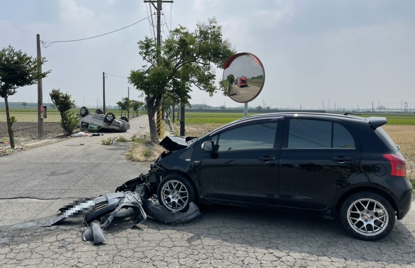 雲林幼兒園女老師載3子翻車　2國中兒拋車外死 9歲么兒搶救中 - https://www.watchmedia01.com