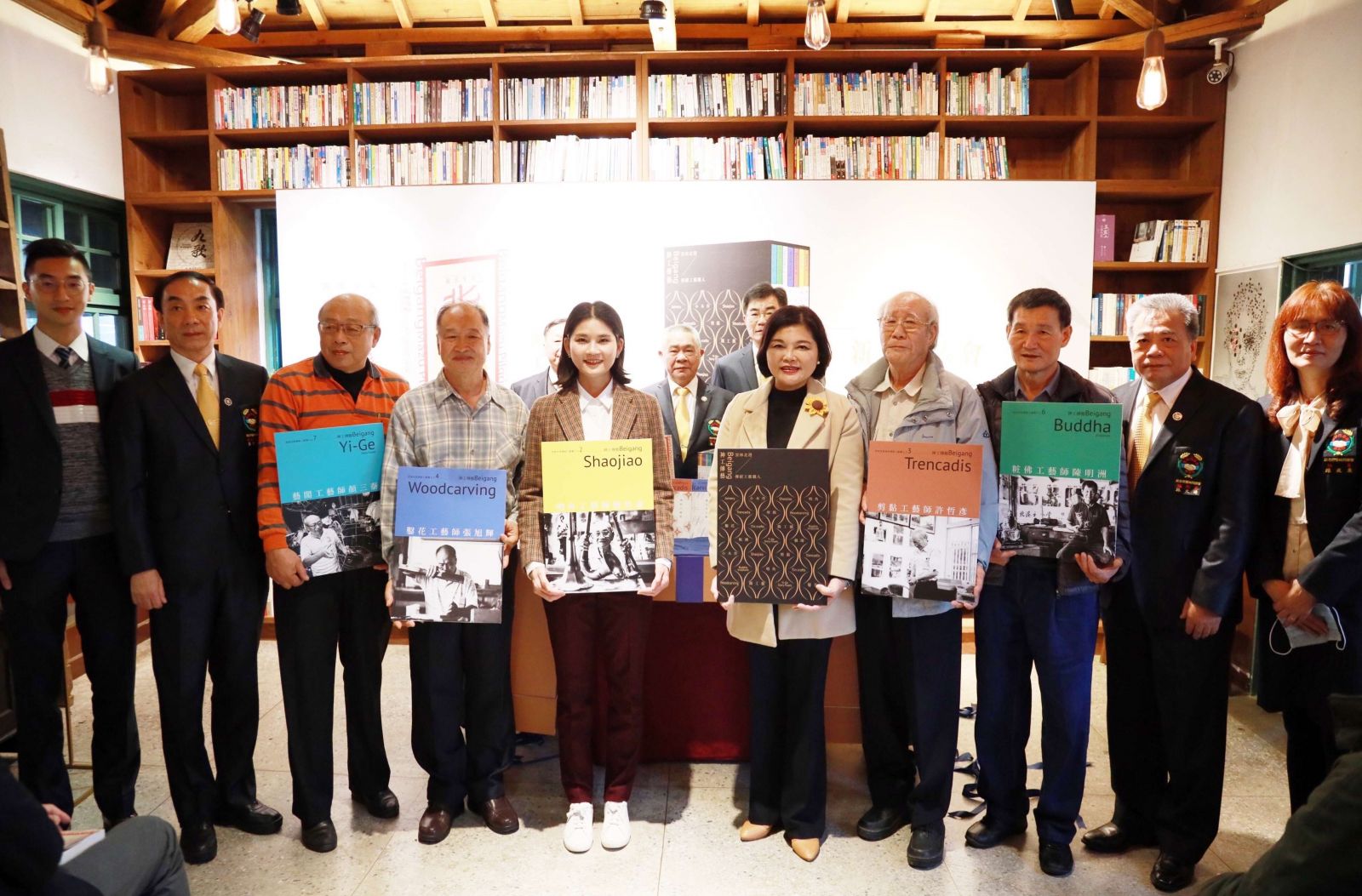 北港工藝神匠出版界的LV精品　為雲林勇奪國史館臺灣文獻3大獎 - https://www.watchmedia01.com