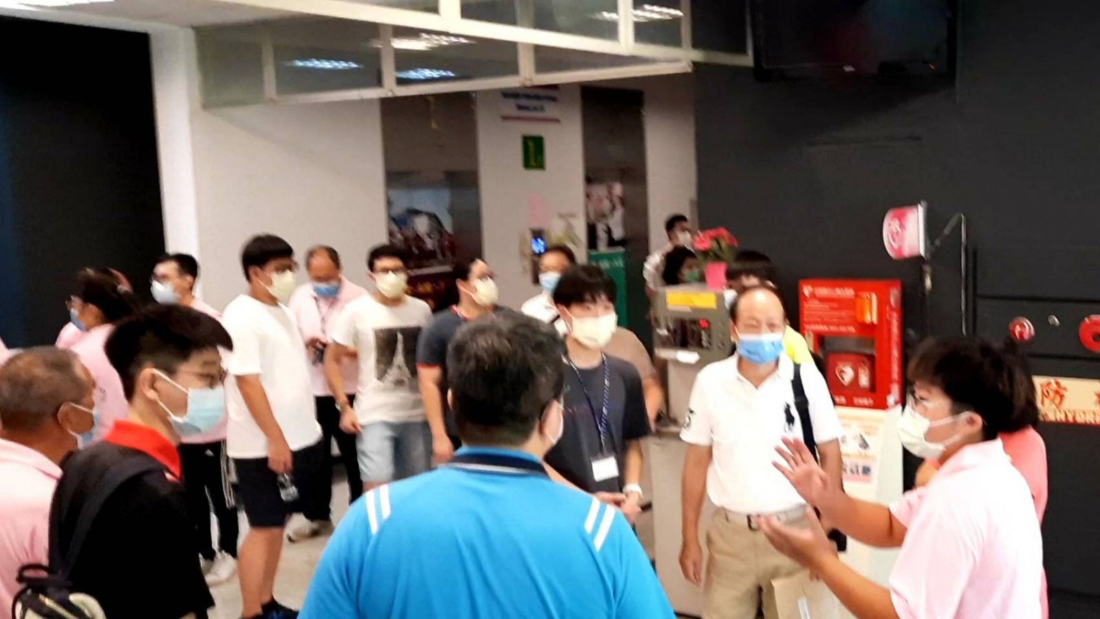 影／疫情下親師見面會　明道大學新生註冊實體線上同步進行 - https://www.watchmedia01.com