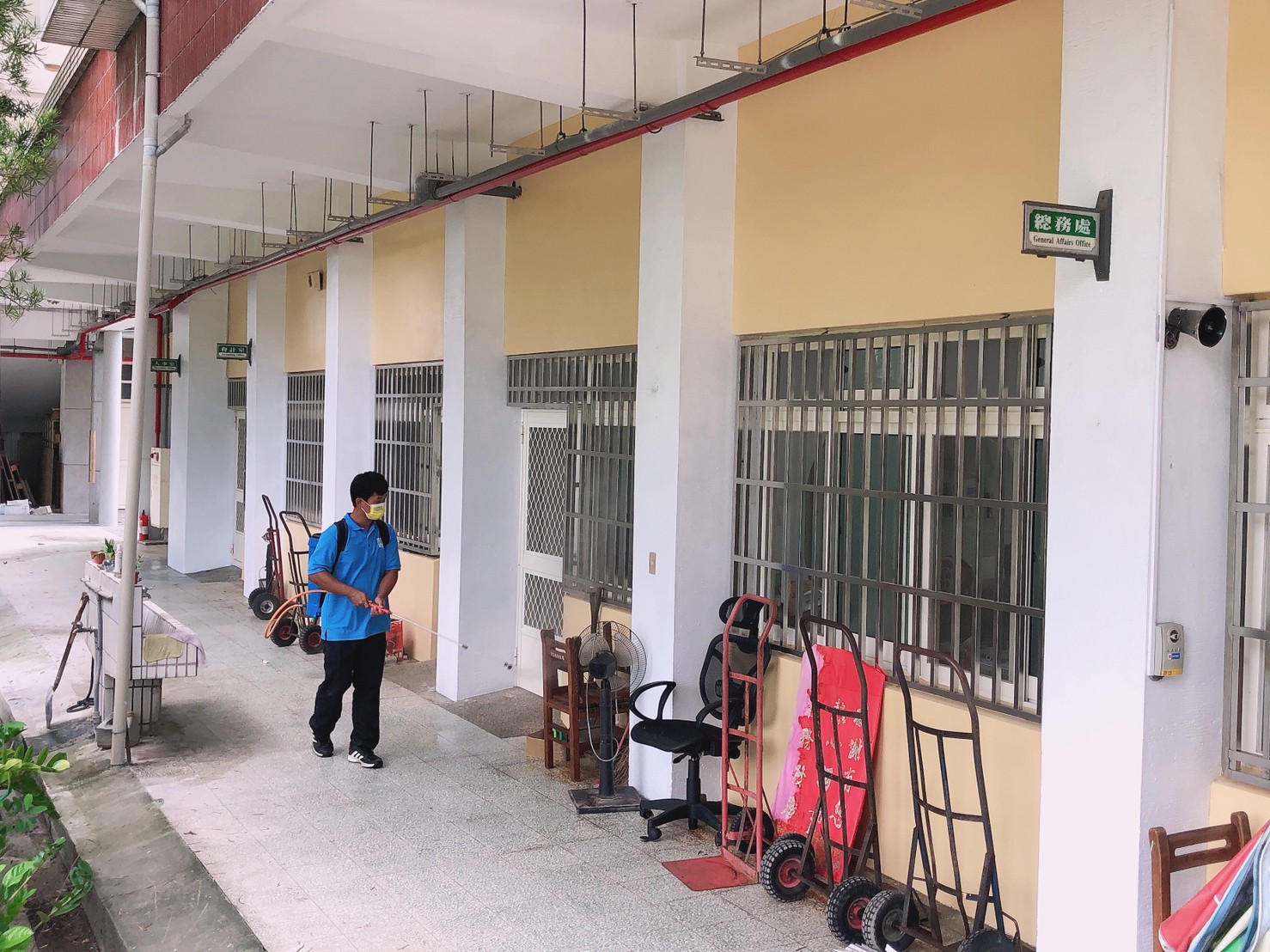 影／開學前夕　溪州青農為鄉內9所學校消毒校園 - https://www.watchmedia01.com