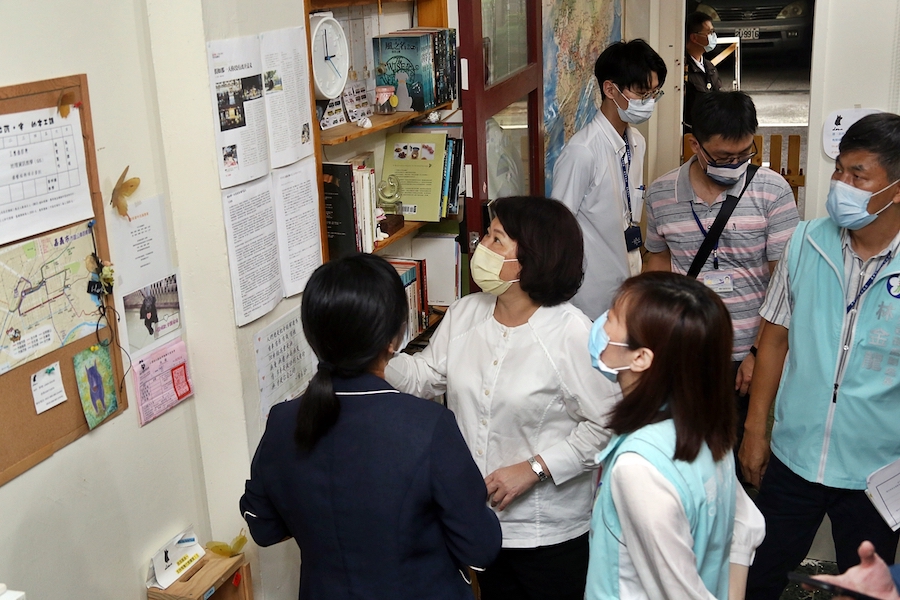 致力發展觀光　黃敏惠為民宿授證掛牌 - https://www.watchmedia01.com