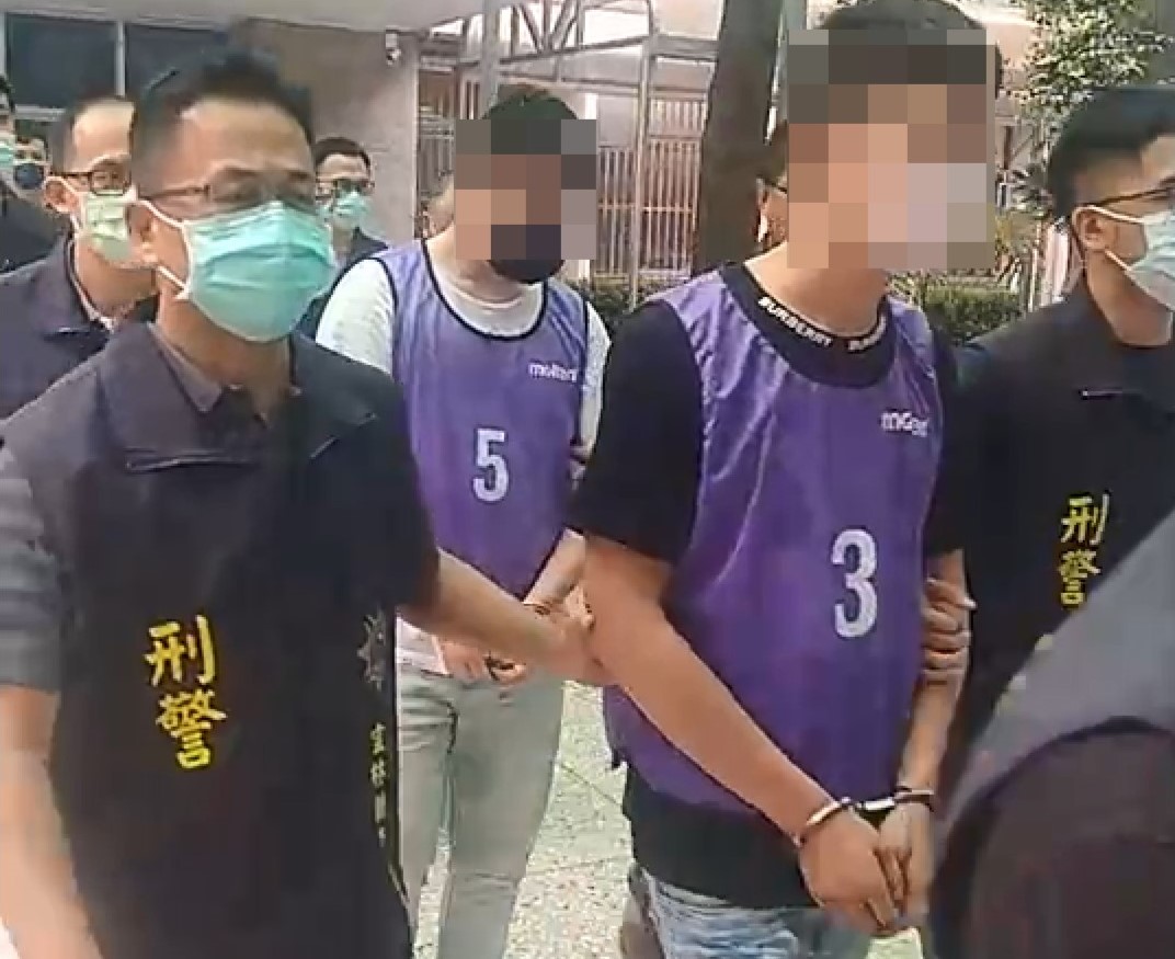 影／斗六警獲悉詐騙車手集結　夾娃娃機店內查獲7犯嫌 - https://www.watchmedia01.com