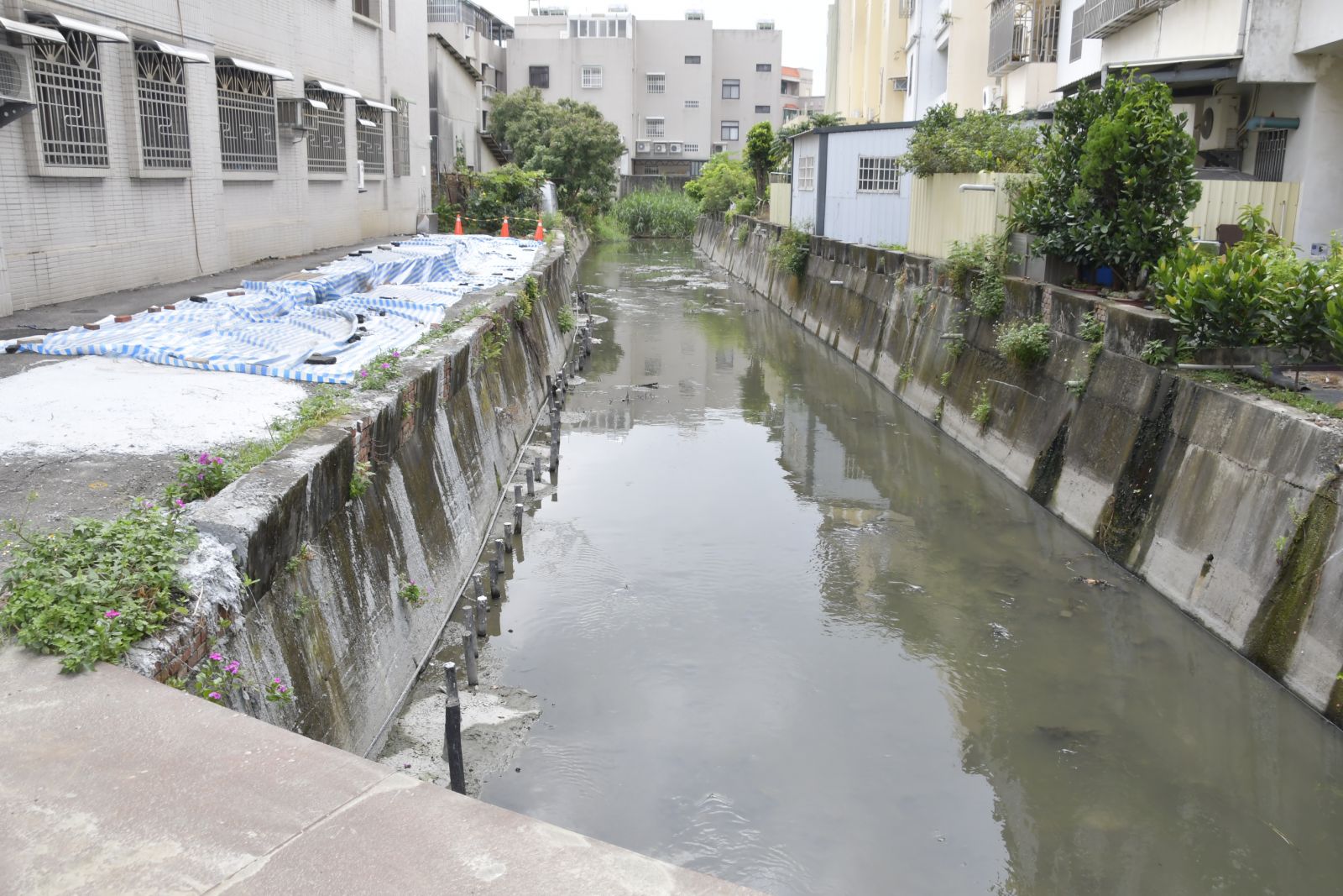 影／621強降雨員林市麒麟坑、花壇排水護岸坍塌 王惠美促如期如質完成 - https://www.watchmedia01.com