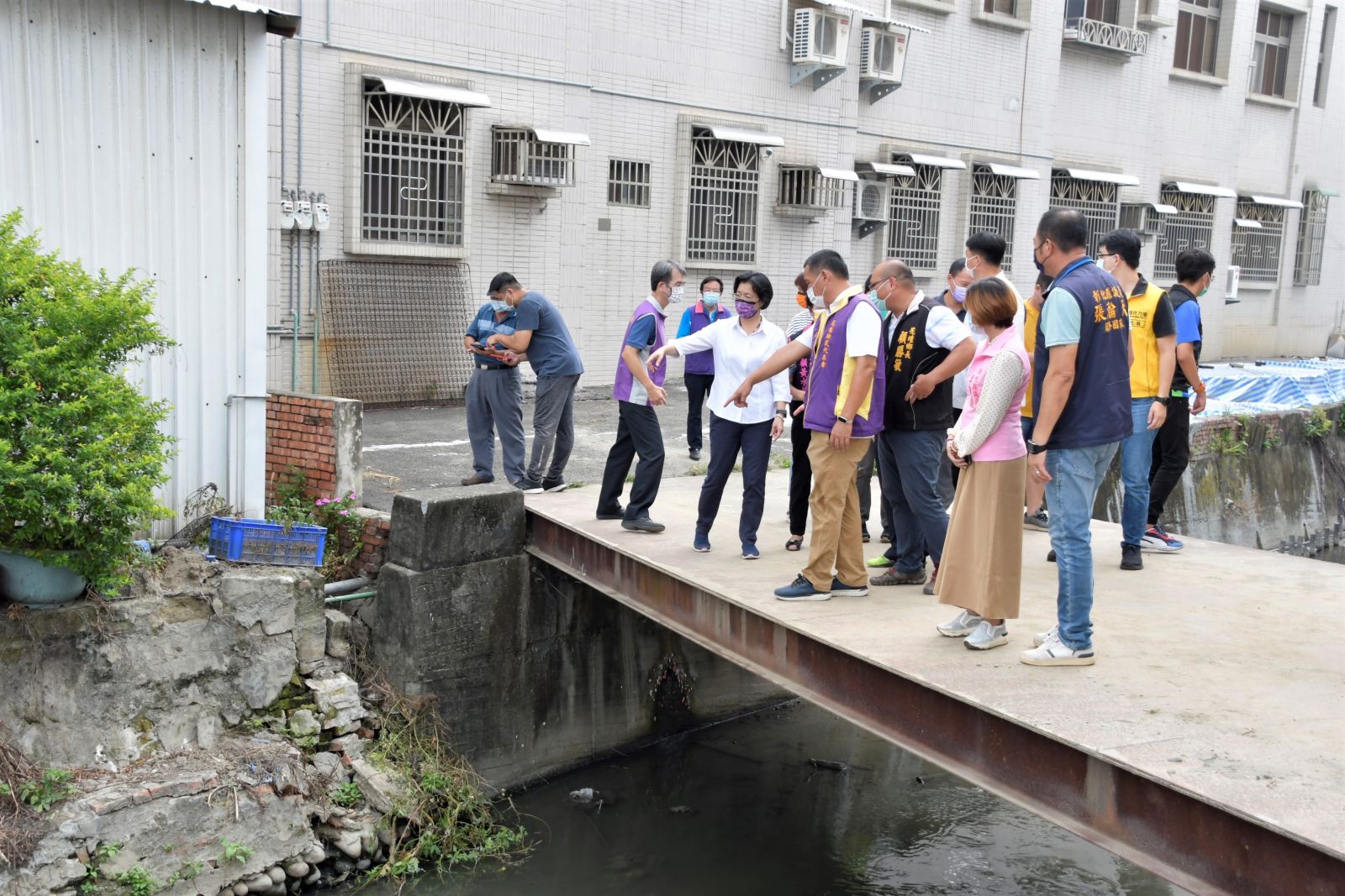 影／621強降雨員林市麒麟坑、花壇排水護岸坍塌 王惠美促如期如質完成 - https://www.watchmedia01.com