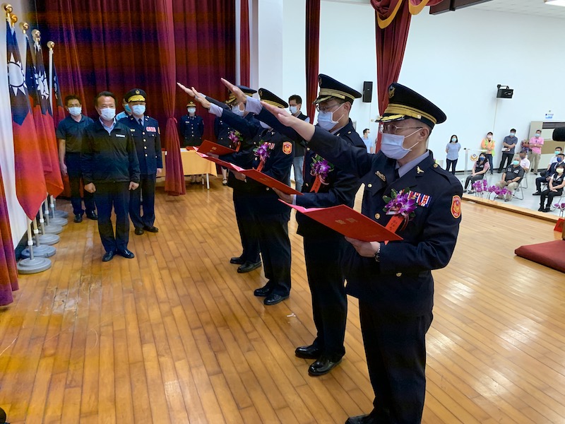 嘉義縣警察局分局長等重要警職交接、佈達 - https://www.watchmedia01.com