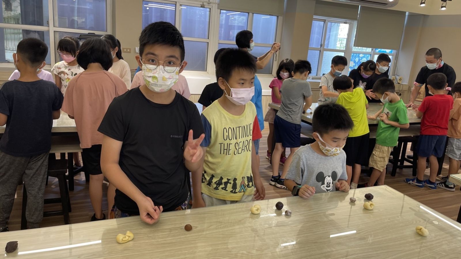 影/超好玩!文德國小學童挑戰中秋節月餅製作 - https://www.watchmedia01.com