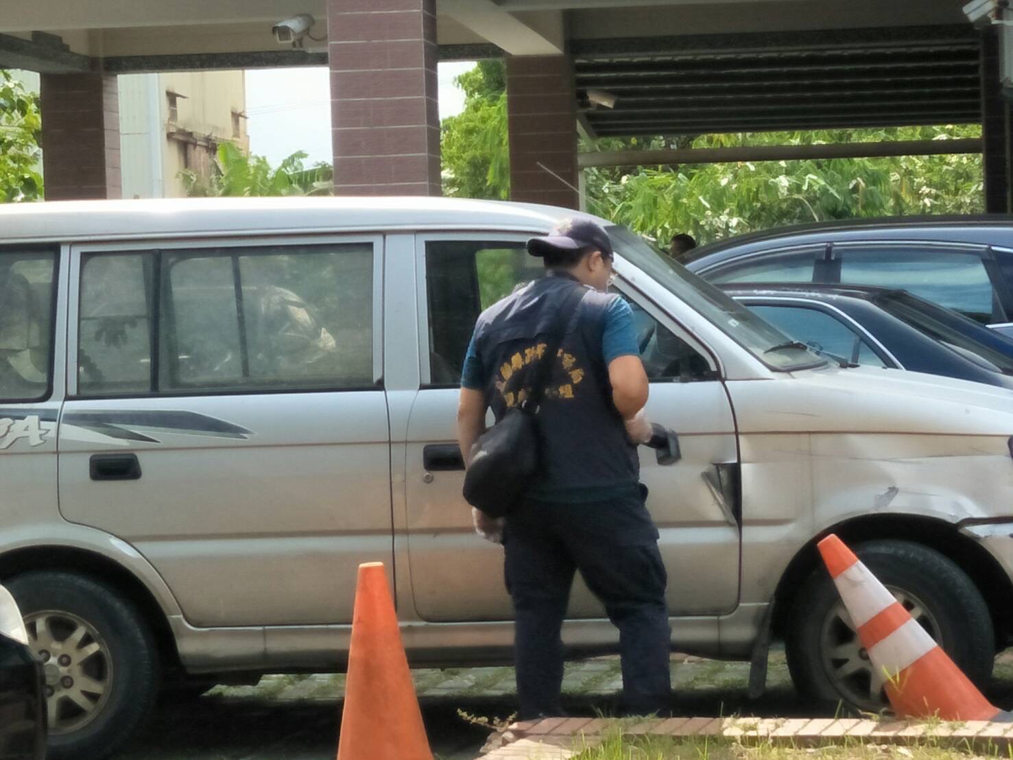 「醉」上道拒攔查 警一槍射中輪胎駕駛就範 - https://www.watchmedia01.com