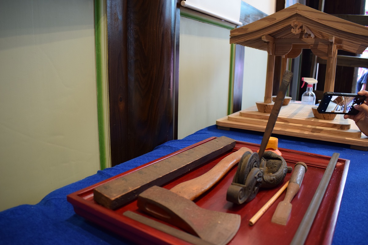 影／超越一甲子世代技藝　北港集雅軒展出雲林三大木匠師「鬼斧神工」 - https://www.watchmedia01.com