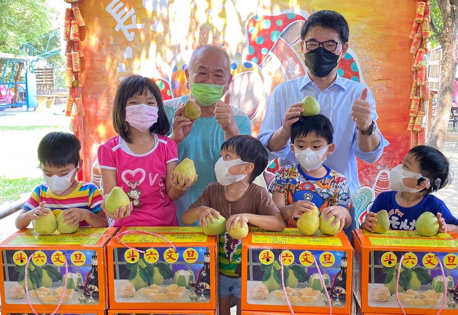 劉建國中秋愛心送暖 育幼院小朋友感受溫情　 - https://www.watchmedia01.com