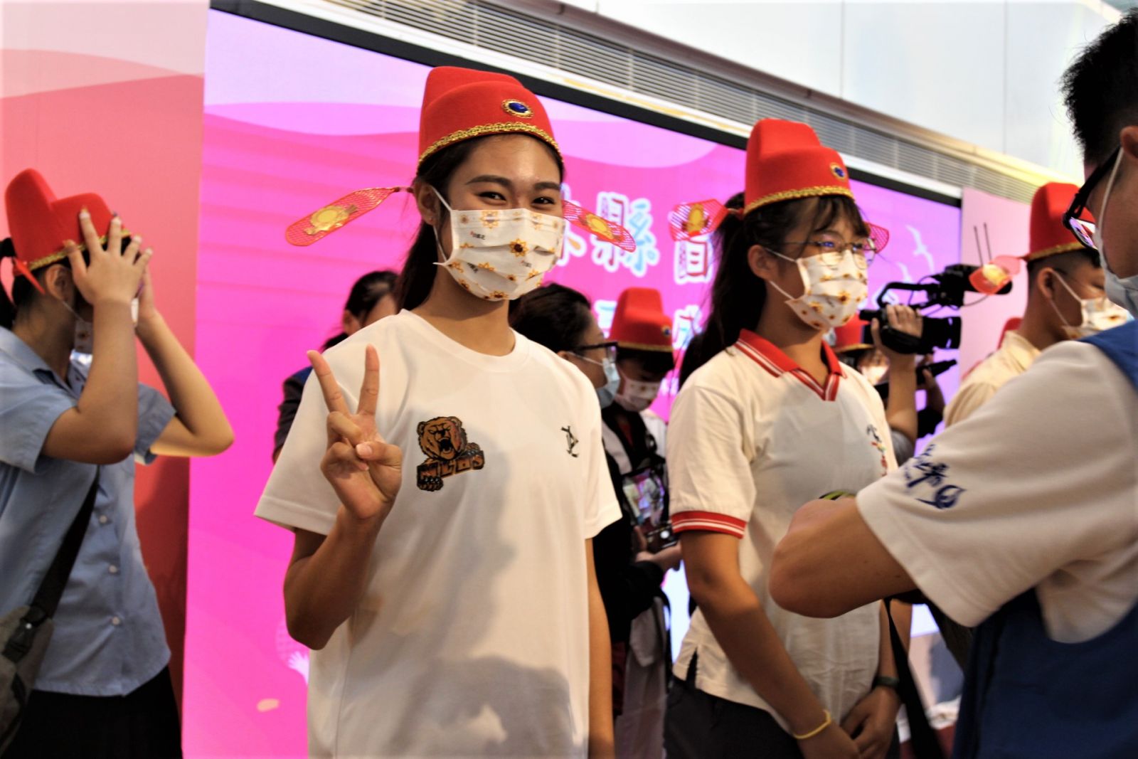 雲林成年禮張麗善加冠送包 賦予邁入責任和承擔階段 - https://www.watchmedia01.com