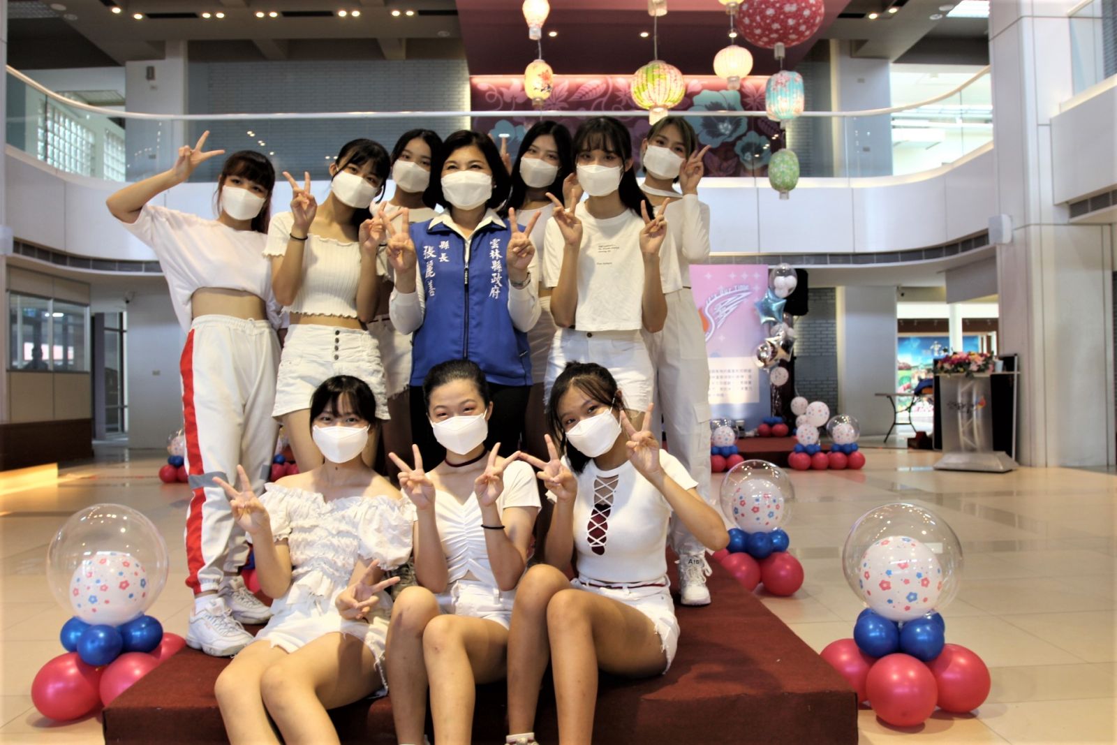 雲林成年禮張麗善加冠送包 賦予邁入責任和承擔階段 - https://www.watchmedia01.com