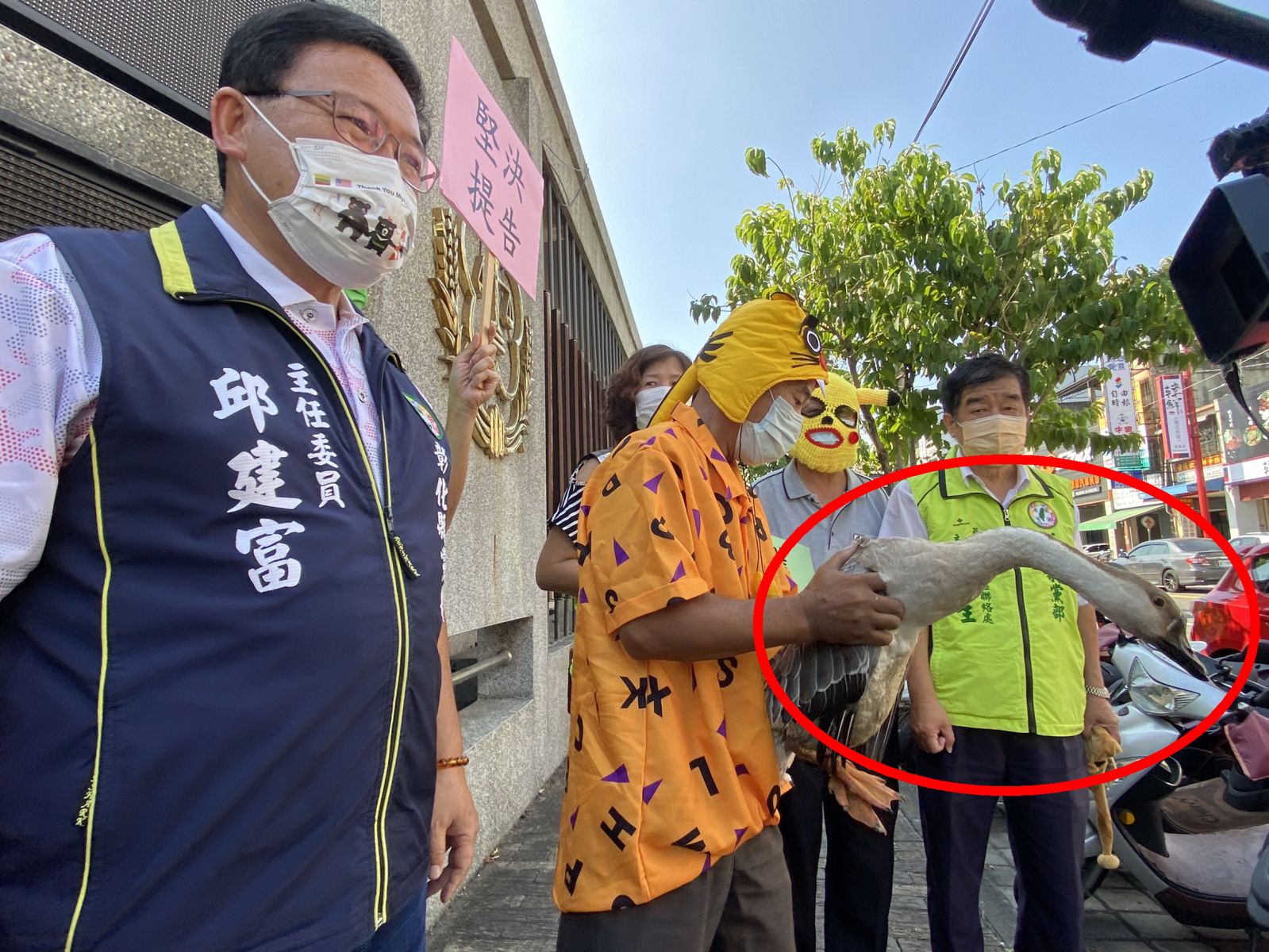 影／畜生才會加入民進黨！全國主委聯誼會長邱建富提告名嘴董智森 - https://www.watchmedia01.com