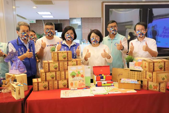雲嘉攜手共創優質品德校園 互贈科學寶盒與品德教材 - https://www.watchmedia01.com