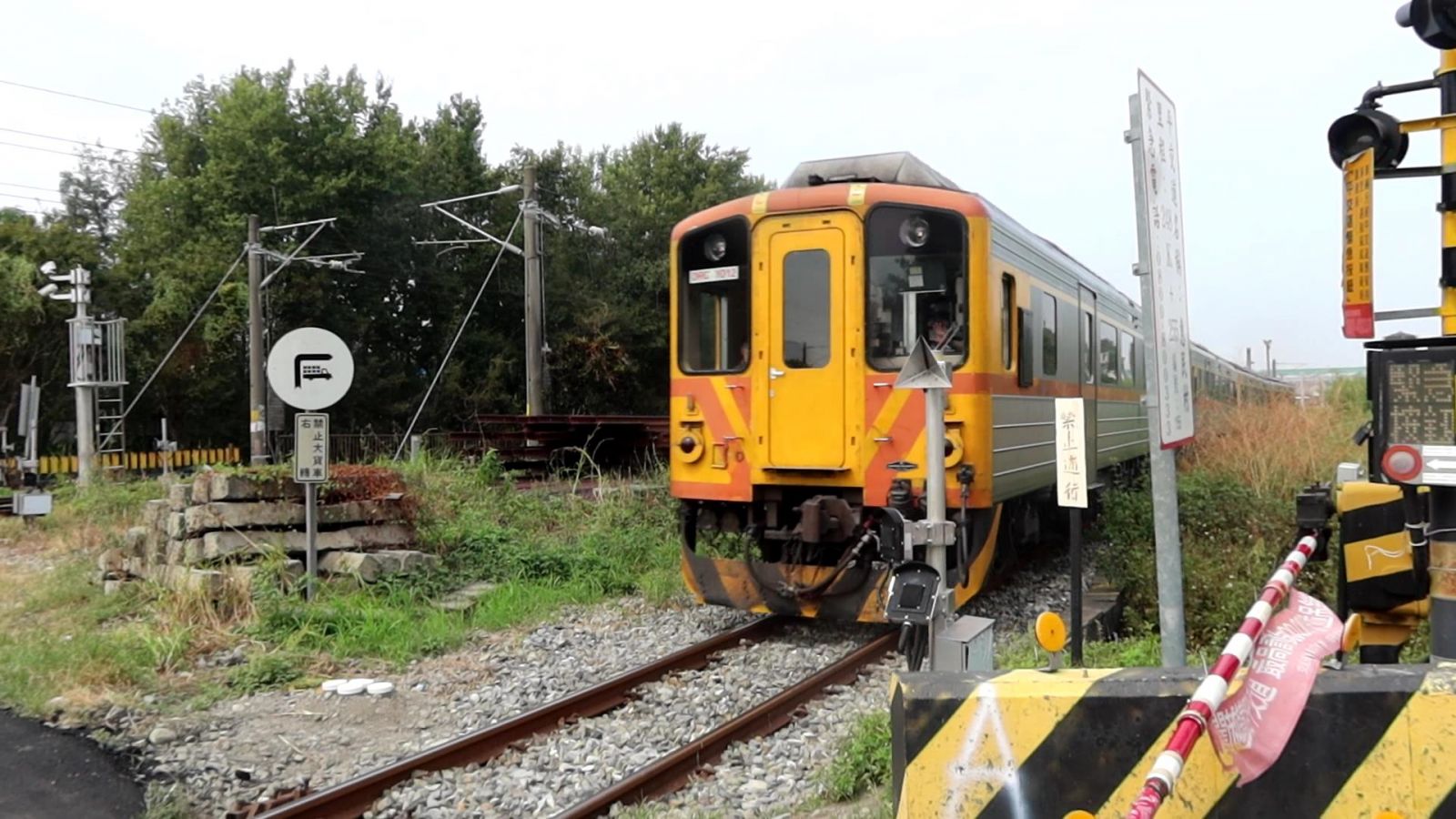 影／台鐵集集支線　相約二水騎鐵馬追風、追火車、享受青春 - https://www.watchmedia01.com