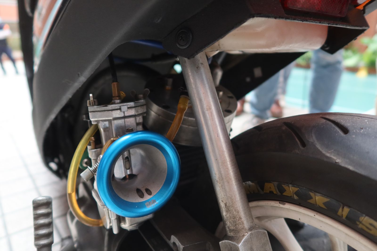 影／小綿羊改成逆天神車　飆仔LINE揪團彰濱、高鐵站高速競駛 - https://www.watchmedia01.com