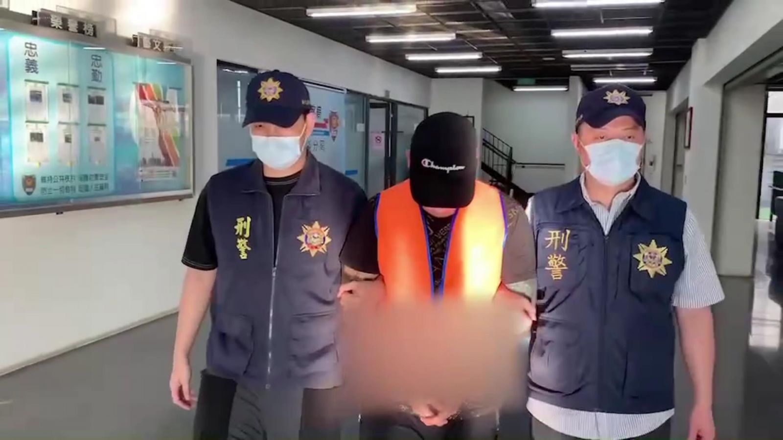 影／黑衣男協助陳修將搬胡女遺體送醫卻失聯　神隱原因曝光 - https://www.watchmedia01.com