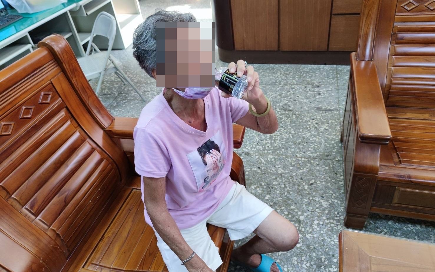斗六失智老婦「愛心手鍊」立大功　警方迅速協助找到回家路 - https://www.watchmedia01.com