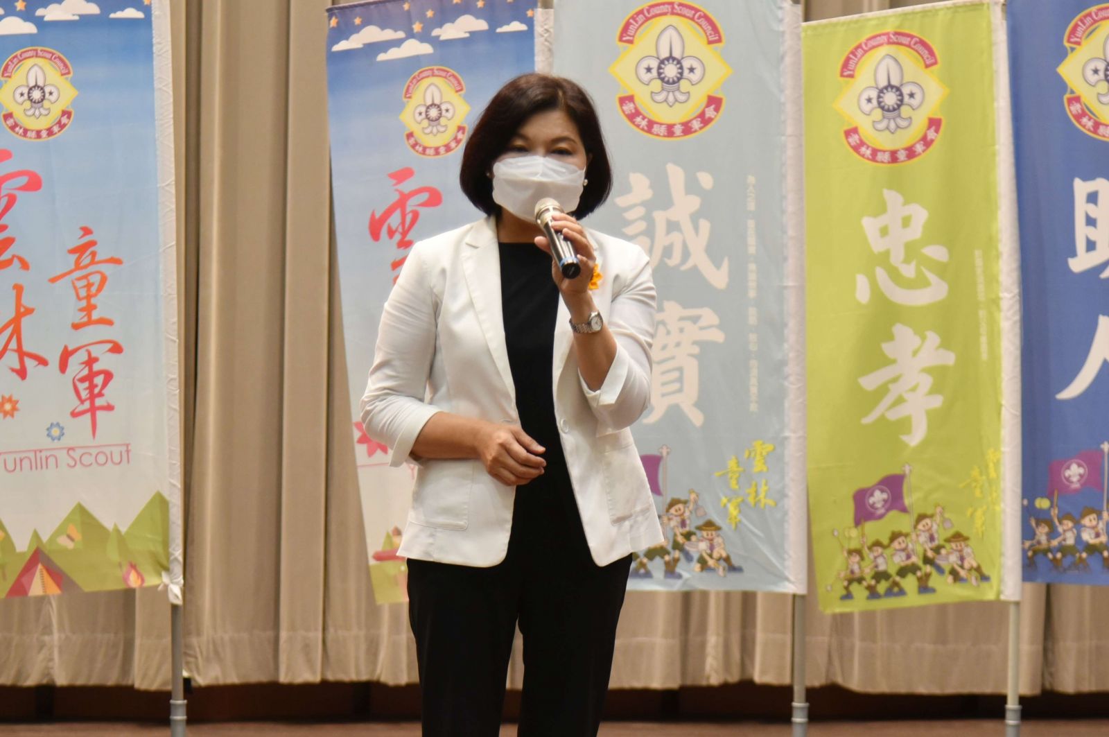 雲林27位校長通過輔導木章訓練　縣長張麗善親授證 - https://www.watchmedia01.com