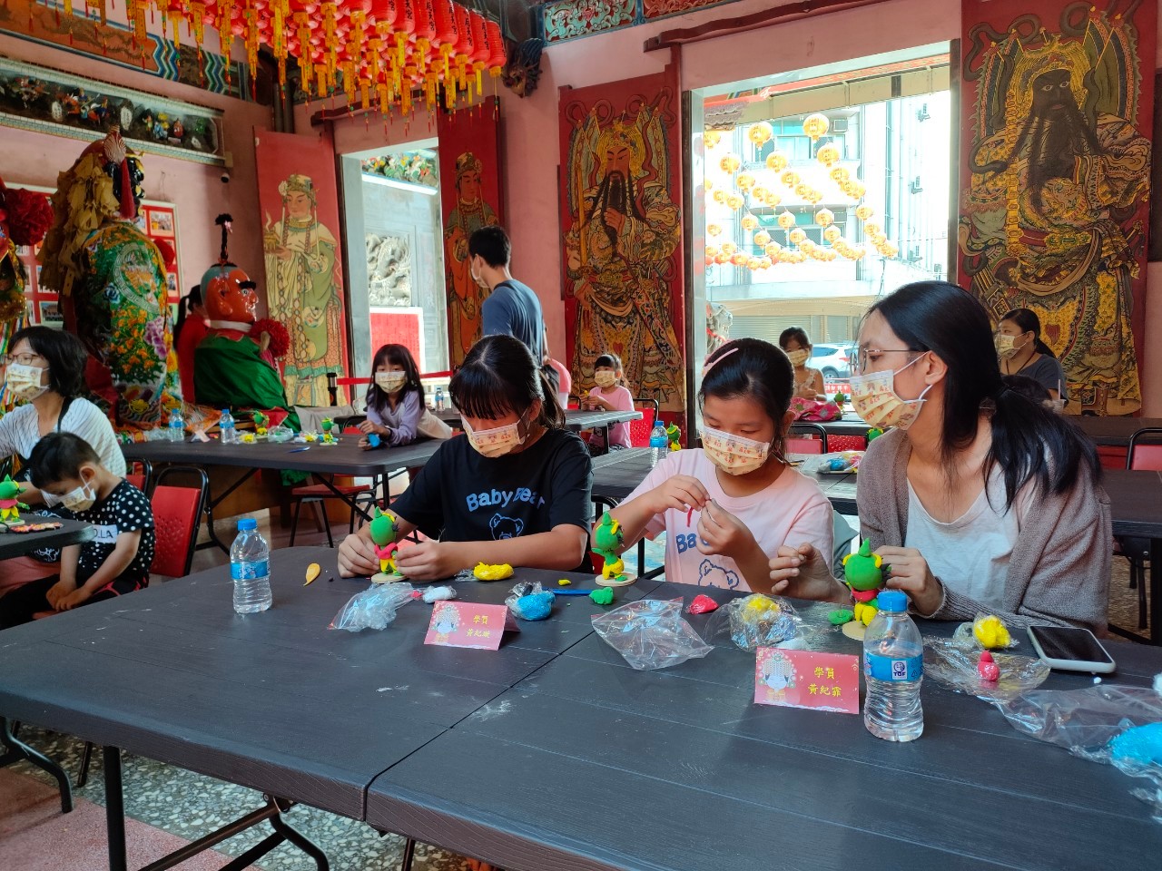 影／沒有瞌睡蟲！溪州后天宮媽祖婆看學員上課 - https://www.watchmedia01.com