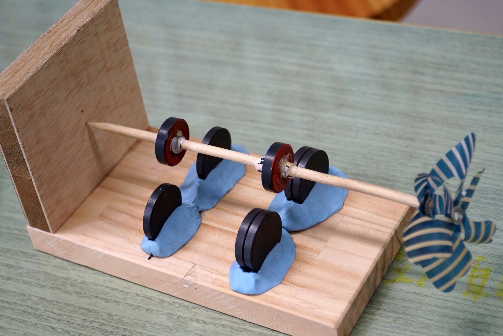 影／大手攜小手，科學齊步走　6日科博館曬科學市集展出 - https://www.watchmedia01.com
