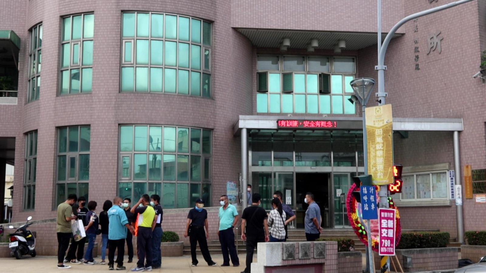 影／扼殺觀光產業 建大型雞糞堆置場引不滿　田尾鄉公所甩鍋給縣府 - https://www.watchmedia01.com