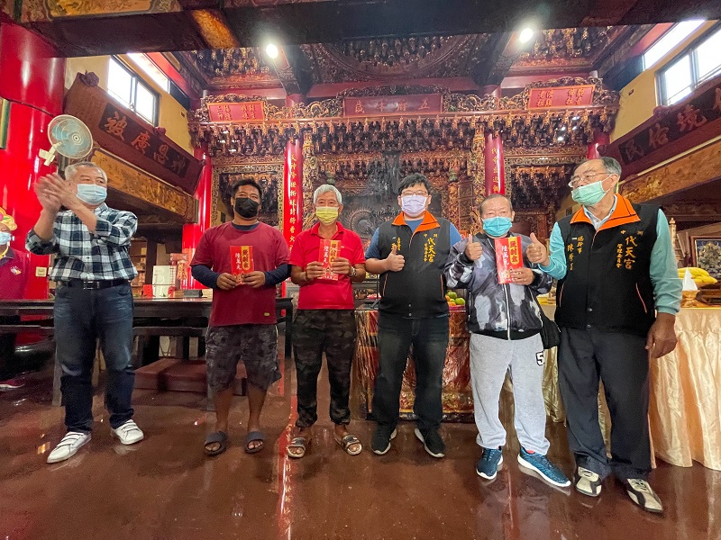 千歲要讓信徒開門見財　觀光工廠內熱鬧博發財金 - https://www.watchmedia01.com