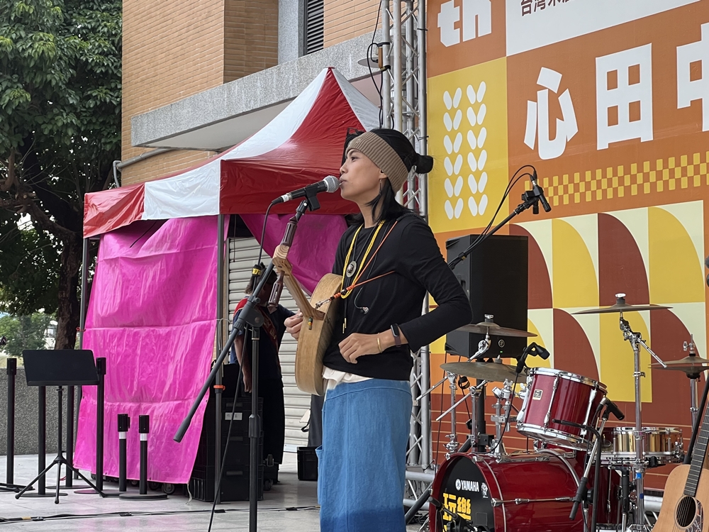 台灣心田中音樂節 神棍樂團、戴曉君、打狗亂歌團熱情開唱 - https://www.watchmedia01.com