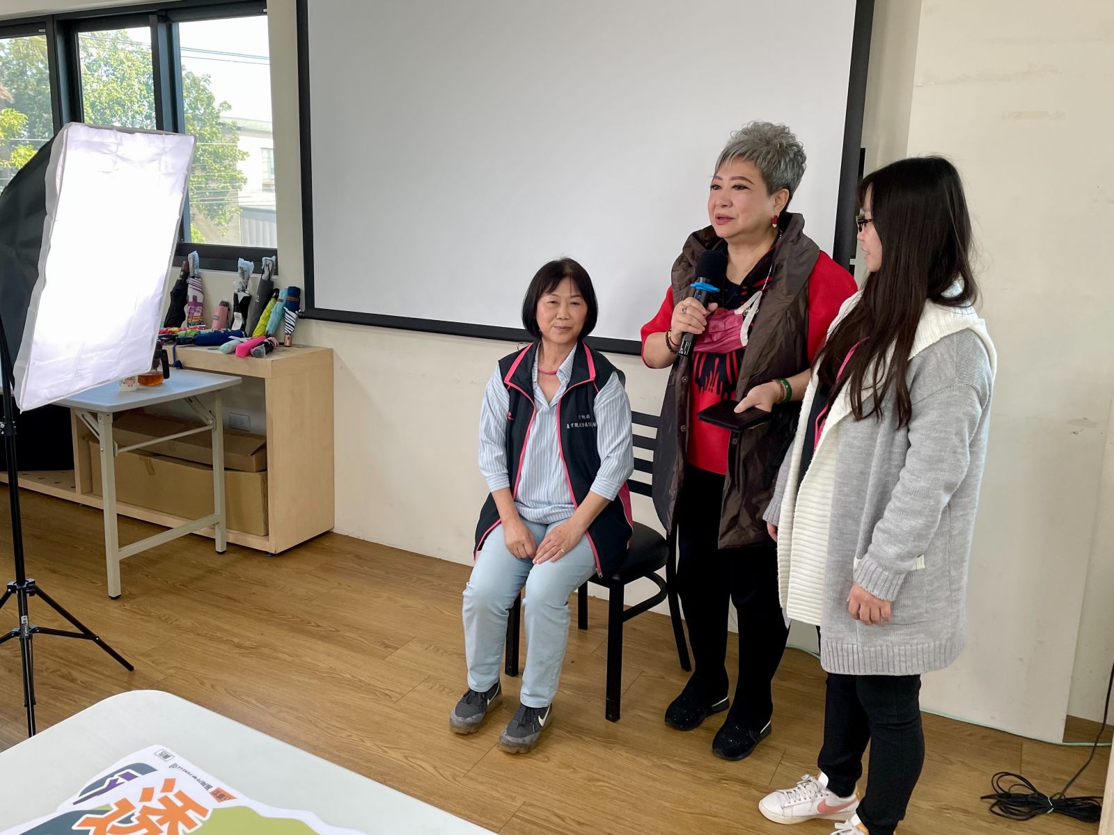 影／參山處攜產業拼疫後商機　鳥來嬤傳授直播銷售功力 - https://www.watchmedia01.com