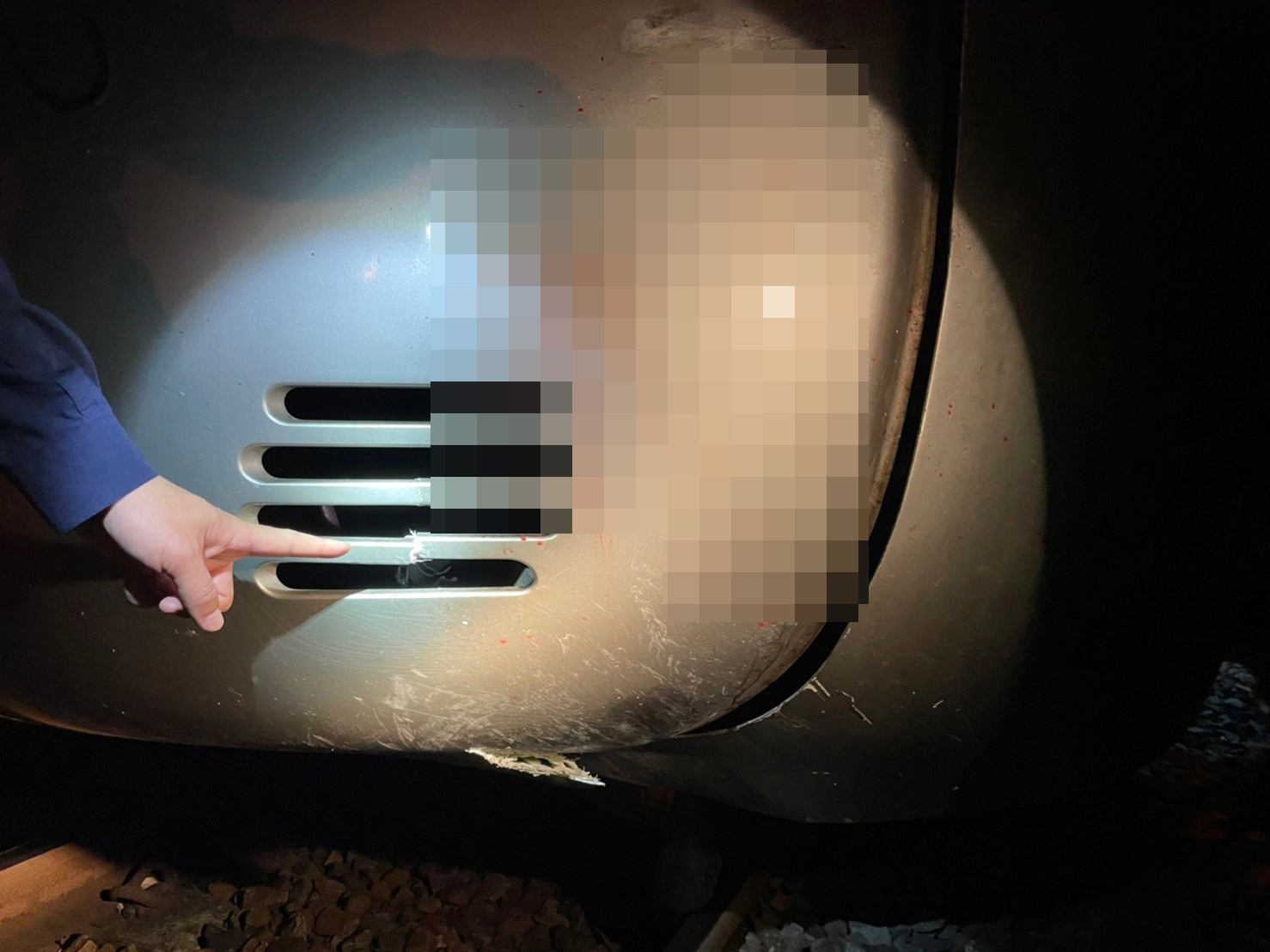 摩托車右轉進平交道　捲入台鐵區間車輪下騎士遭輾斃 - https://www.watchmedia01.com