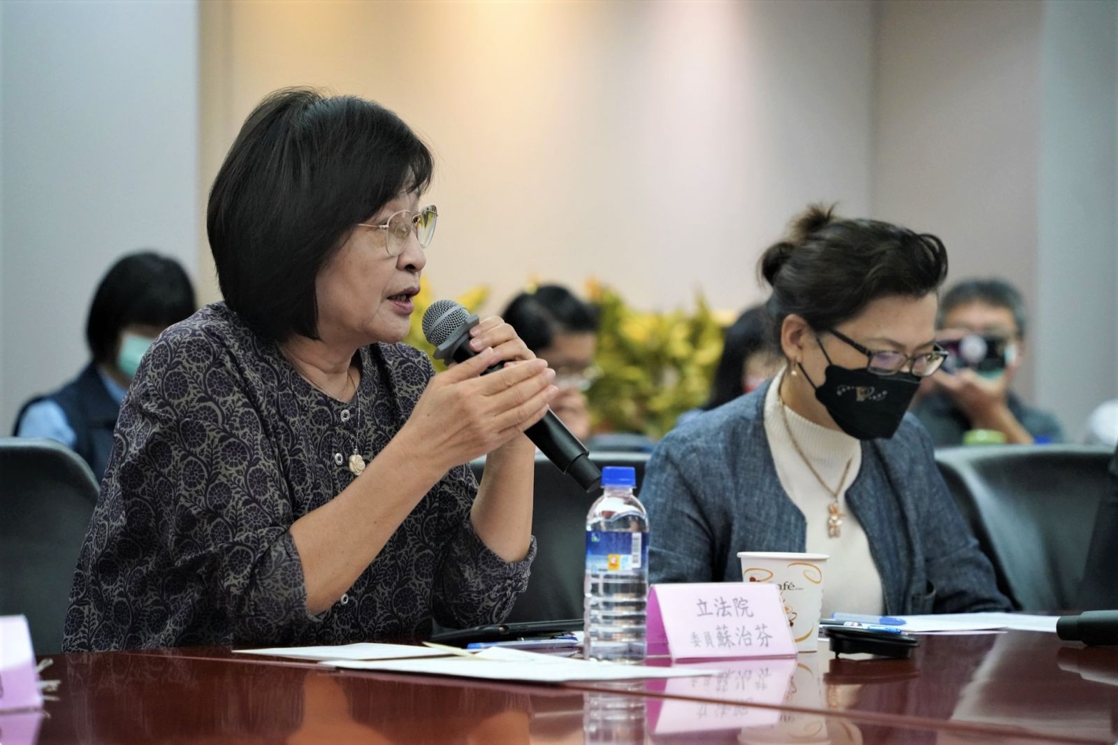 影／王美花率經濟委員考察雲林　贊蘇治芬建立碳循環綠能基地構想 - https://www.watchmedia01.com