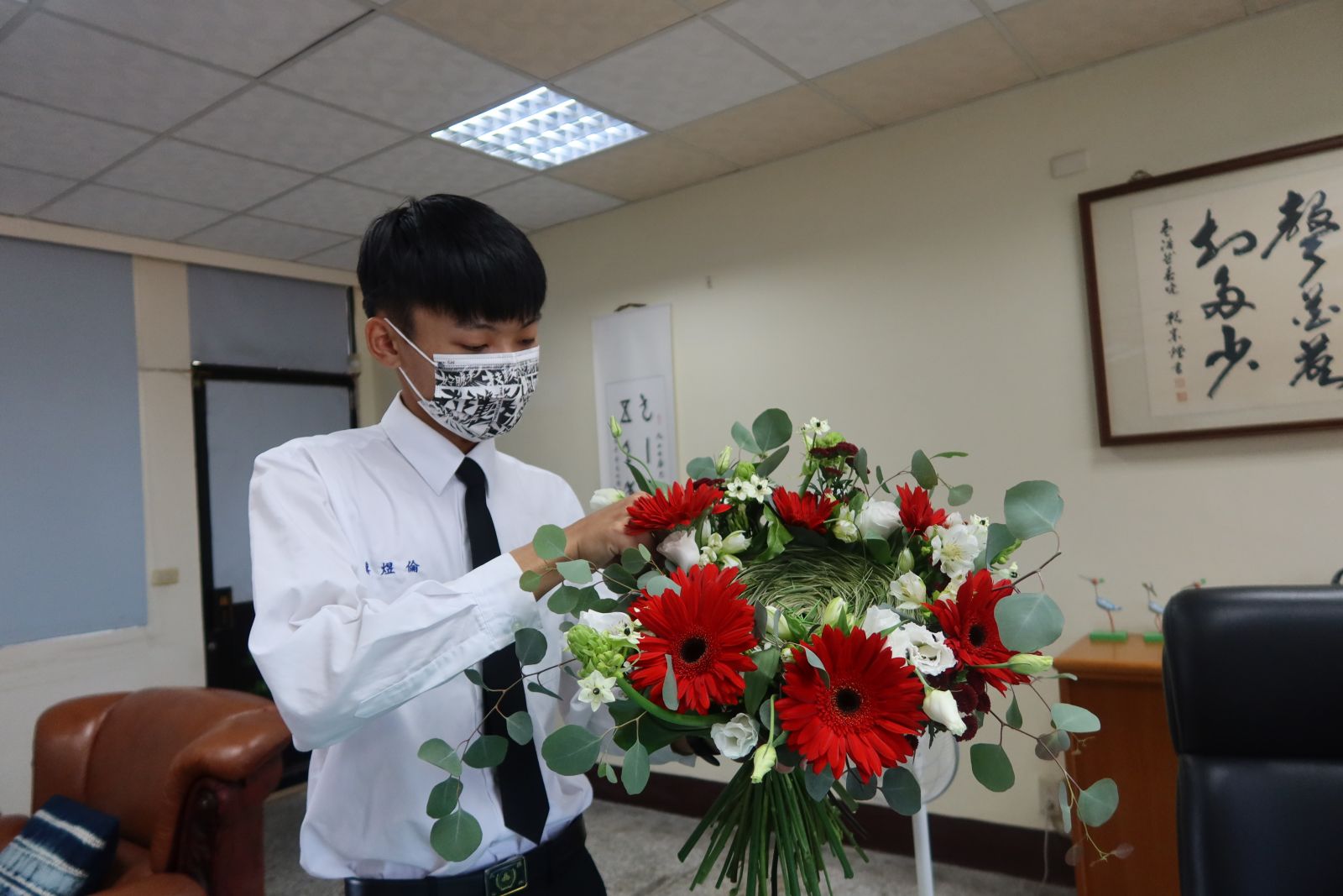 影／為志玲姐姐婚宴設計捧花 蔣煜倫重燃員林農工花藝搖籃薪火 - https://www.watchmedia01.com