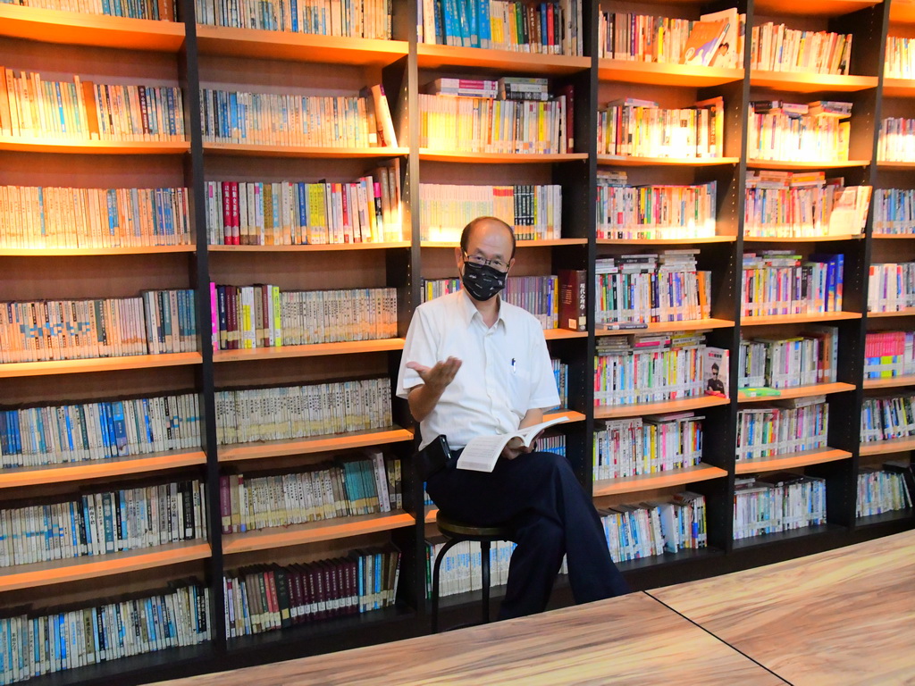 崇實高工列全國四大高中職圖書館 比誠品更誠品的書香世界 - https://www.watchmedia01.com