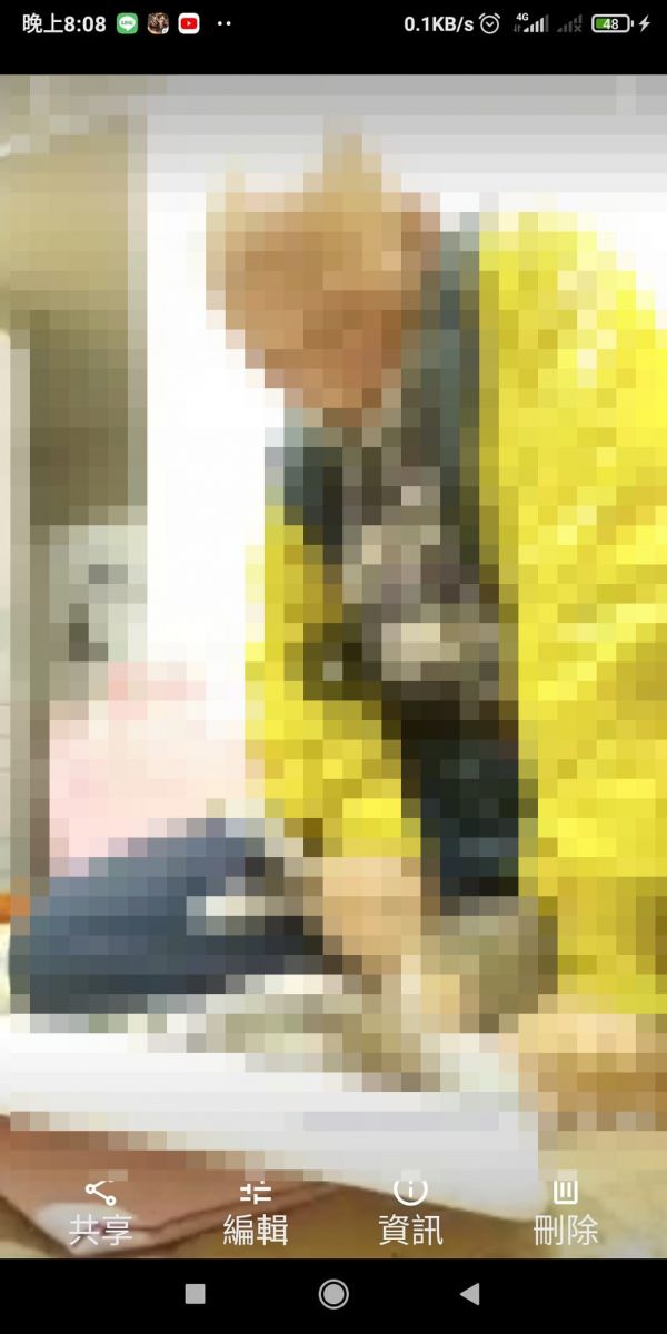 影／黃衣男拿生魚片刀「剁貓尾」虐貓行徑引爆怒火　轉傳影片網友也觸法 - https://www.watchmedia01.com