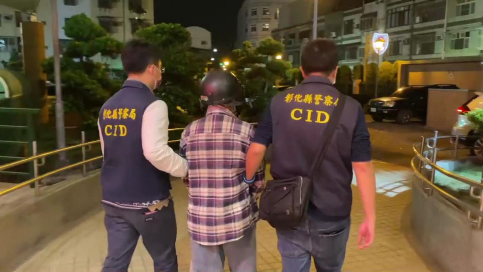 影／殘忍剁貓尾還拍片　鹿警7小時找到剁貓男 - https://www.watchmedia01.com