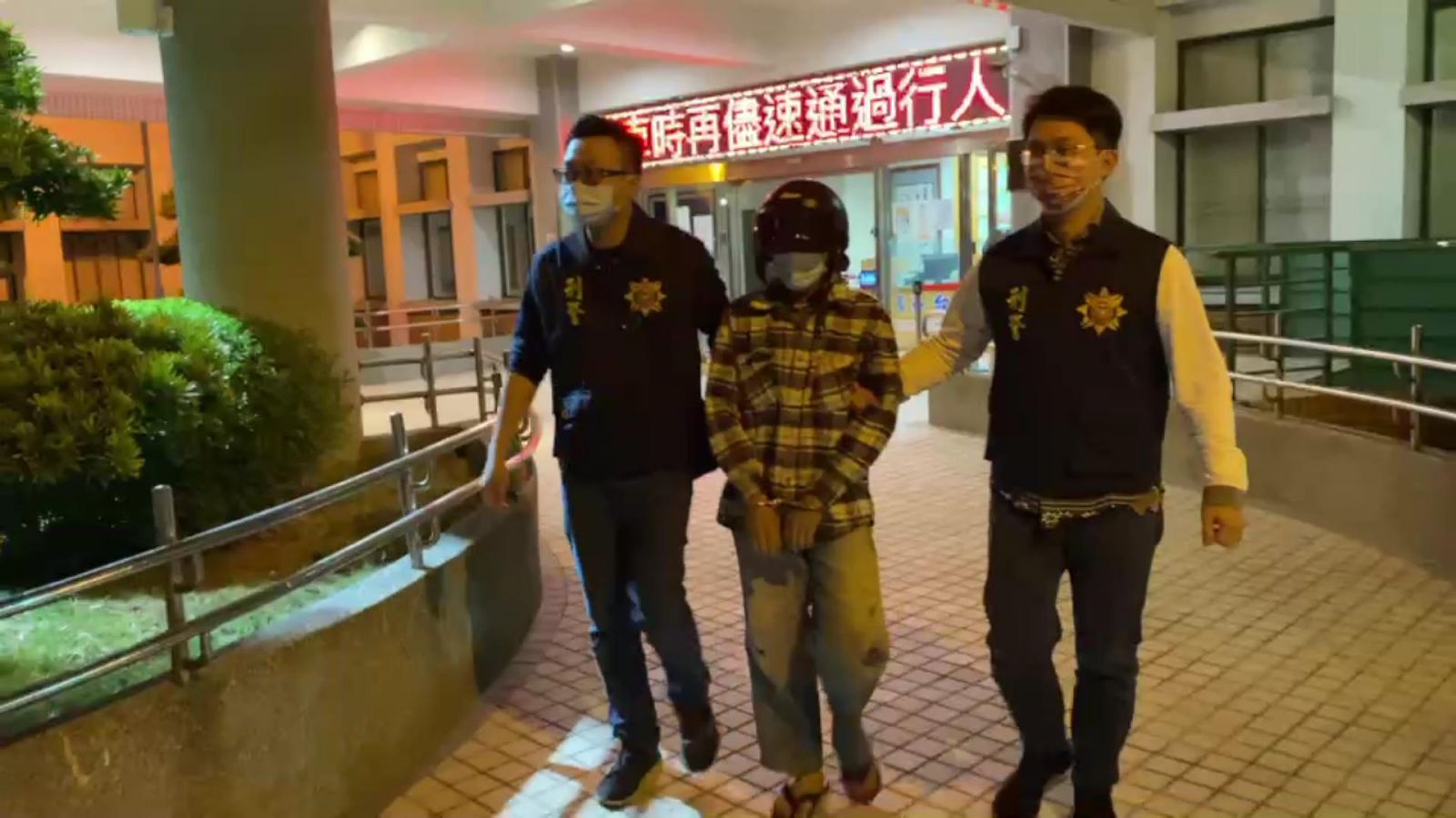 影／殘忍剁貓尾還拍片　鹿警7小時找到剁貓男 - https://www.watchmedia01.com
