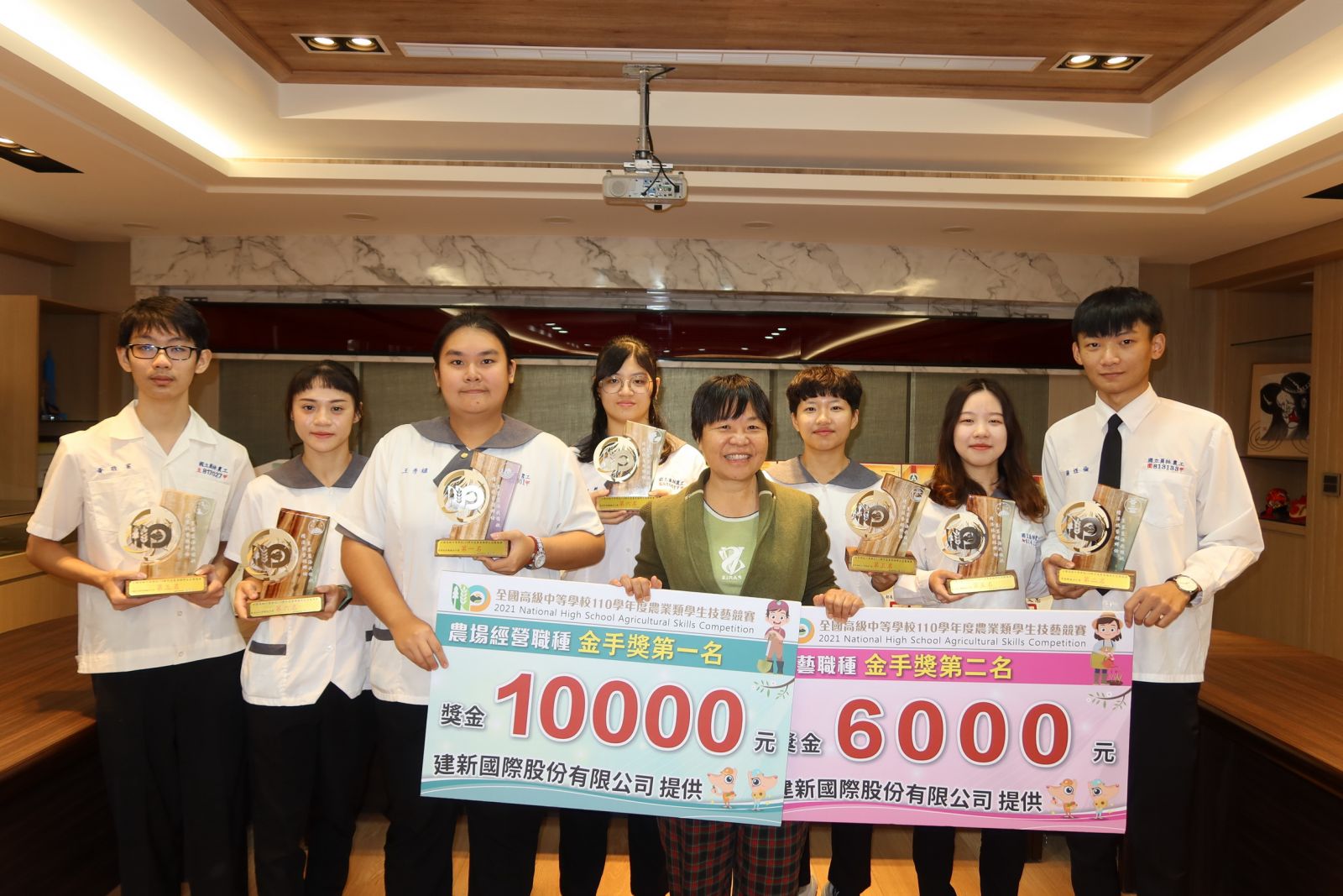 影／全國農業類技藝競賽　員林農工勇奪7座金手獎4座團體獎 - https://www.watchmedia01.com