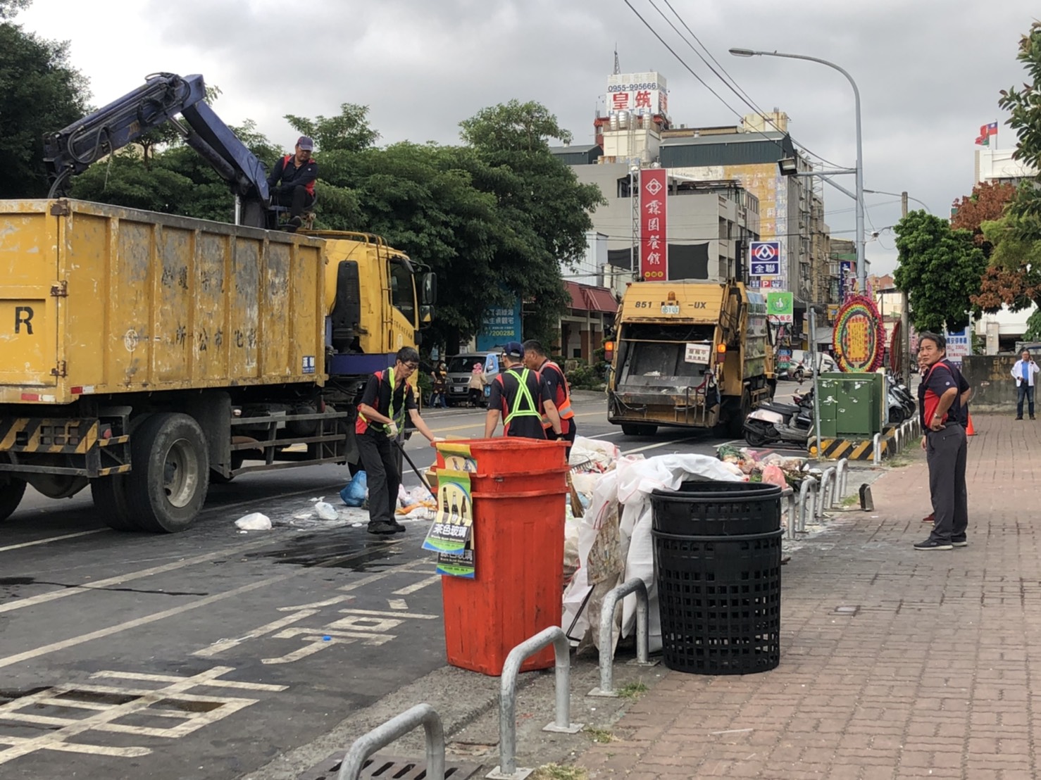 太扯！不乾淨　彰化市清潔隊爆發隊員涉收賄 2人交保 - https://www.watchmedia01.com