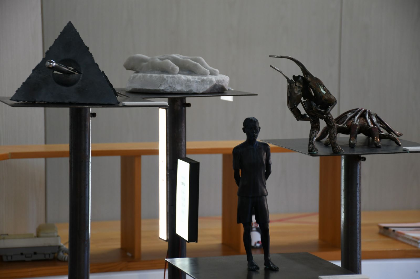 影／袖珍雕塑展巡迴彰化　限定空間中探討雕塑可能性 - https://www.watchmedia01.com