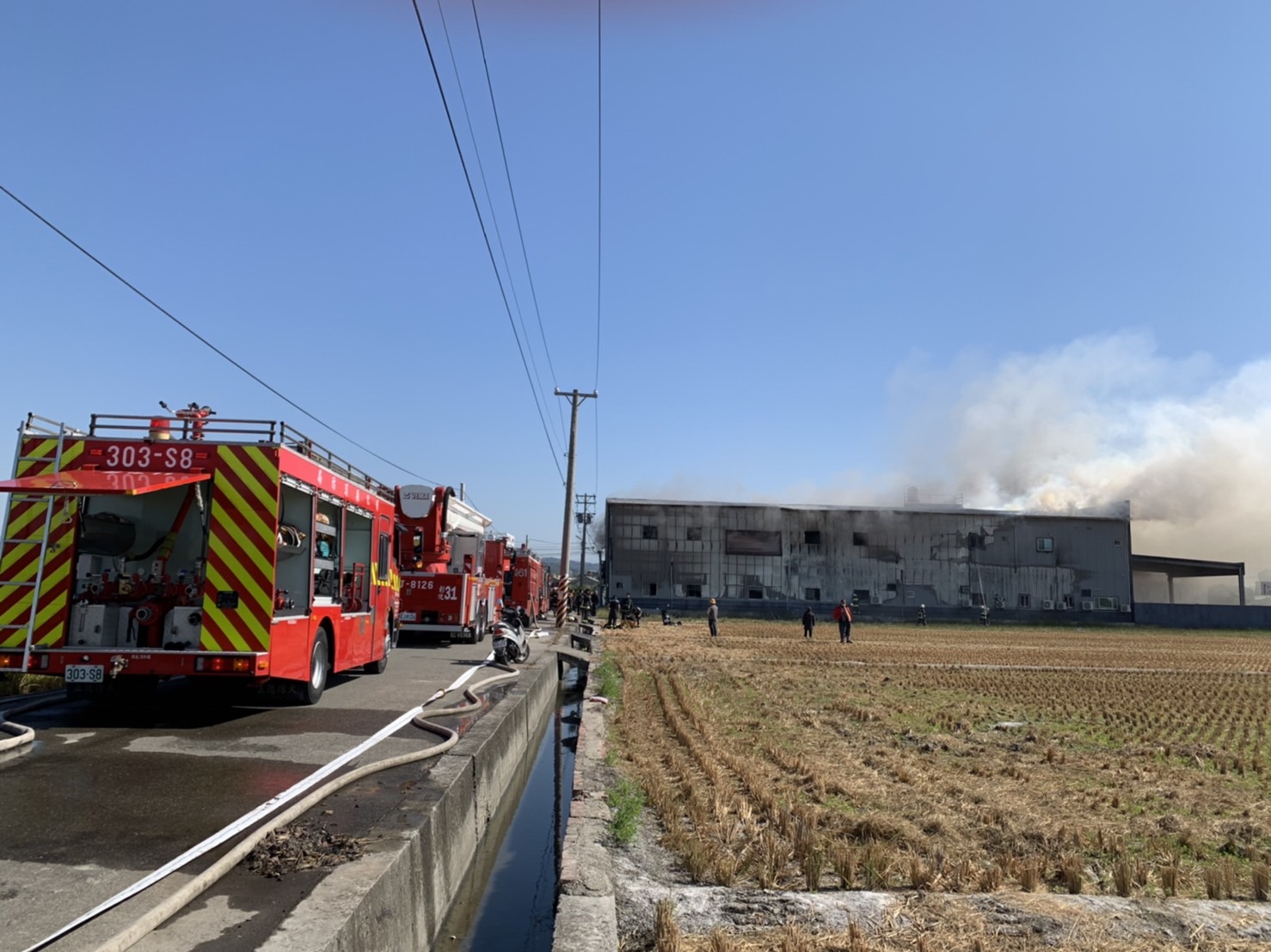 影／誤傳啦！CNC車床工廠火警一度傳8人受困 消防清查說NO - https://www.watchmedia01.com