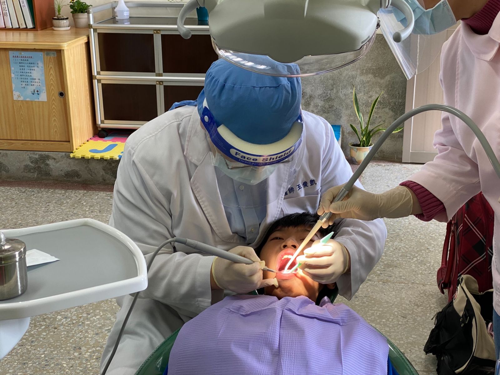 助童快樂成長 台南5偏鄉小學獲贈牙科診療設備 - https://www.watchmedia01.com