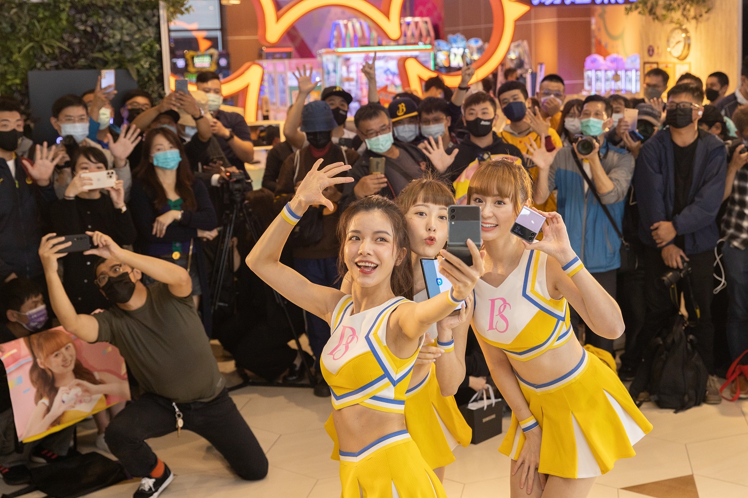 三星智慧館嘉義秀泰開幕 Passion Sisters熱翻全場 - https://www.watchmedia01.com