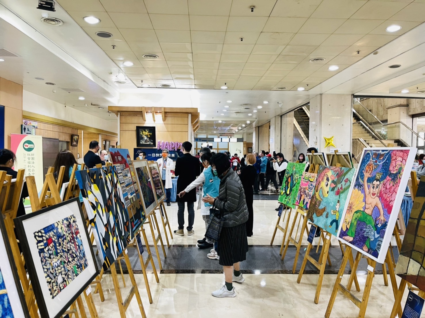 光之譜 一日快閃藝術展大里仁愛醫院登場 - https://www.watchmedia01.com